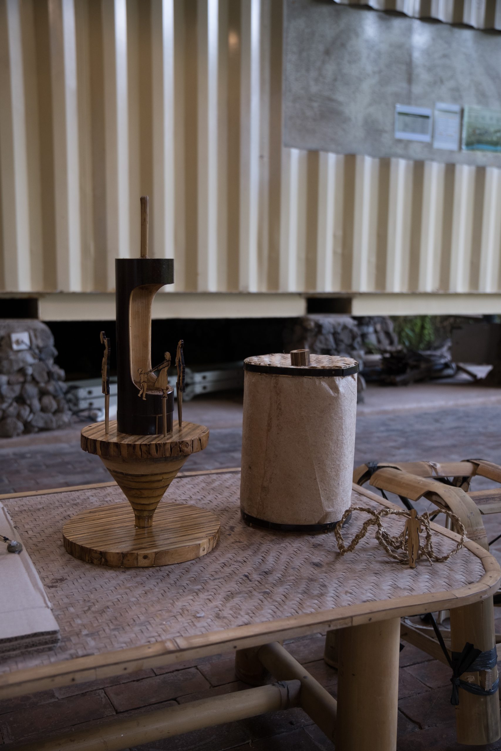 BAMBOO U - Bamboo Lamp by Vicky Wirasatya Detail
