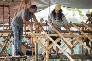BAMBOO U - Post and Beam Structure on Buiding during the 11 Day Bamboo Build & Design Course