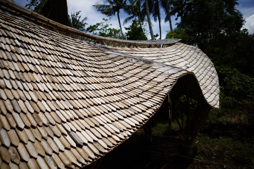 Building A Traditional Roof Using Bamboo Splits: The Sirap Roofing ...