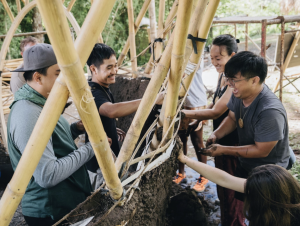 BAMBOO U - Wall Layering Process of The Mud Wall